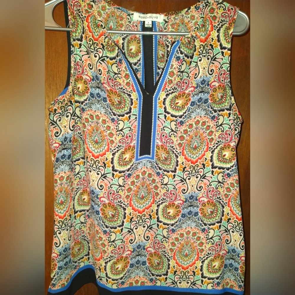 Rose + Olive sleeveless colorful print blouse  S